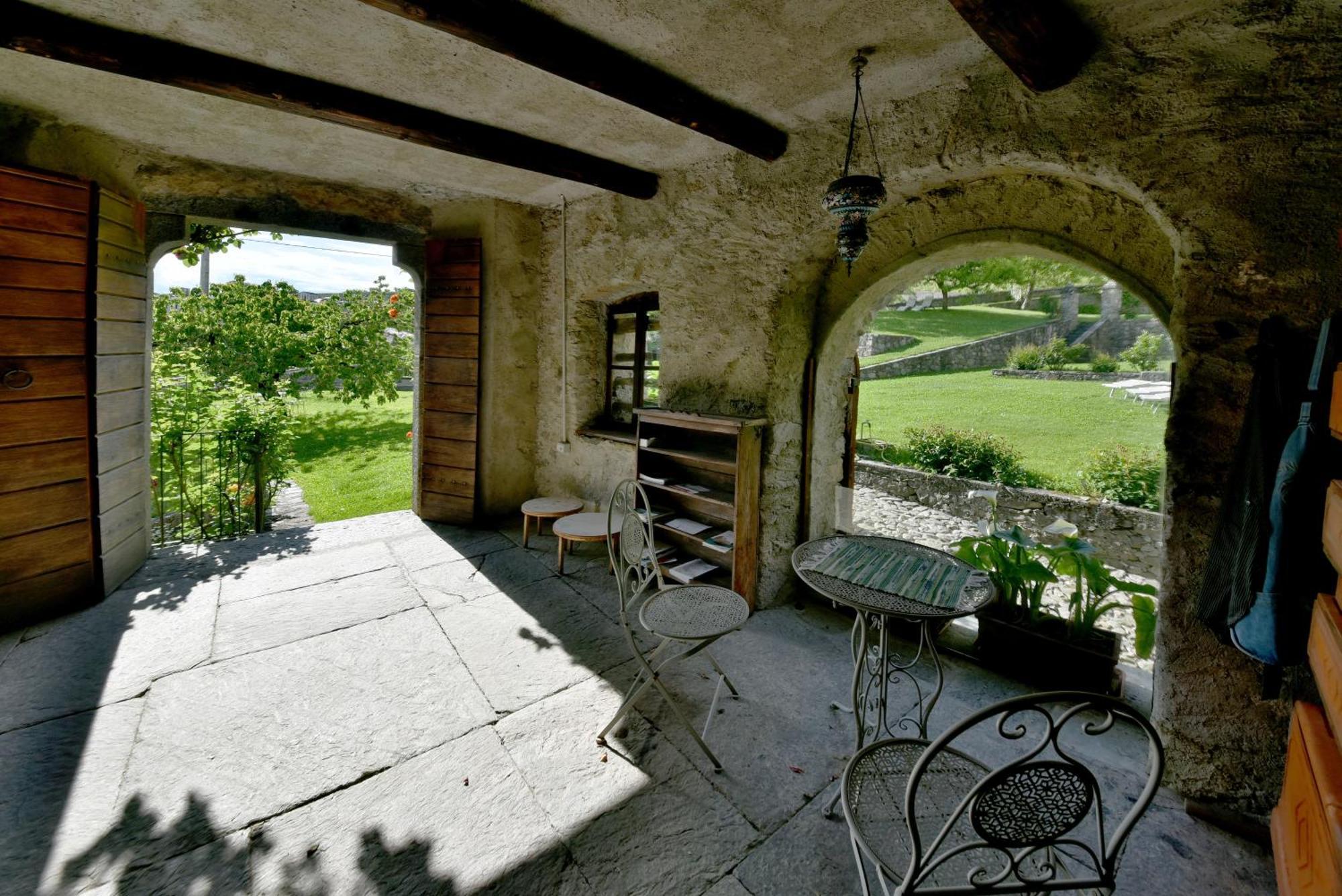 Piano Nobile Al Roseto Del Drago Villa San Bernardo  Exterior photo