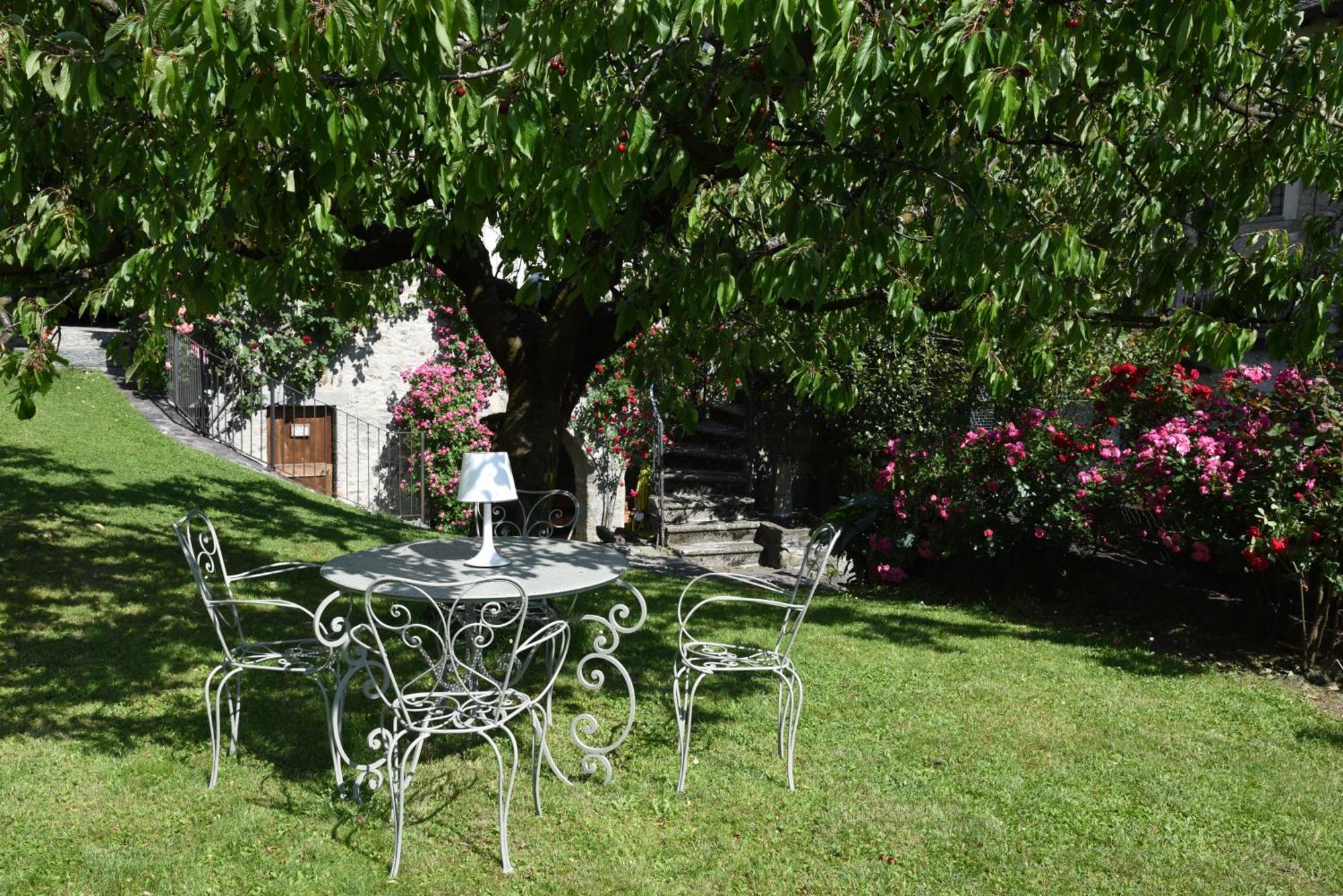 Piano Nobile Al Roseto Del Drago Villa San Bernardo  Exterior photo