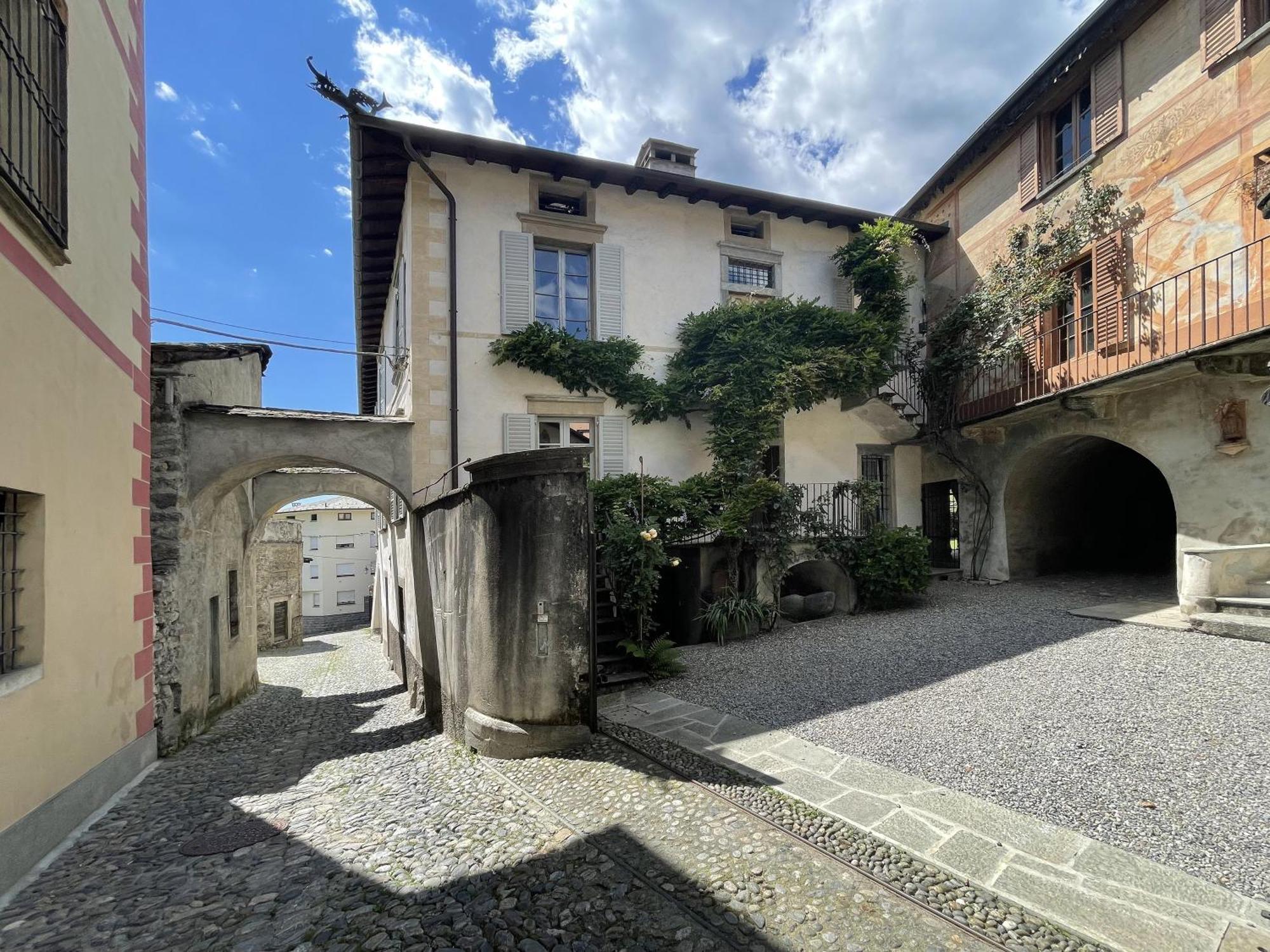 Piano Nobile Al Roseto Del Drago Villa San Bernardo  Exterior photo